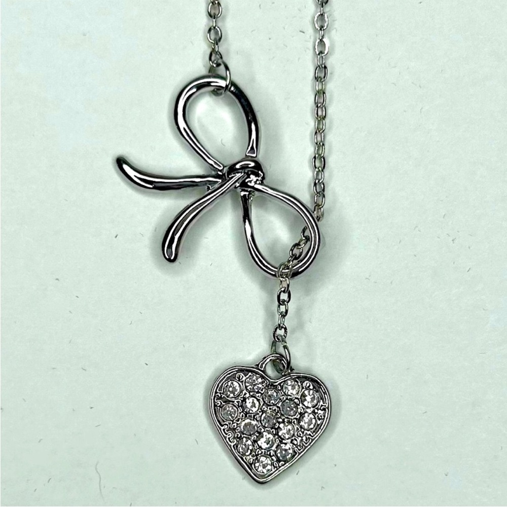 Swarovski Crystal Necklace Heart & Bow | New With Tag and jewelry pouch nwt